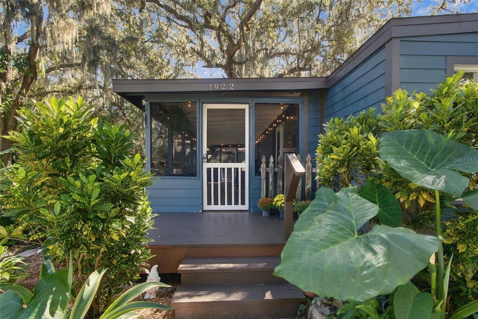 1922 BEACHWAY LANE, Odessa, FL 33556