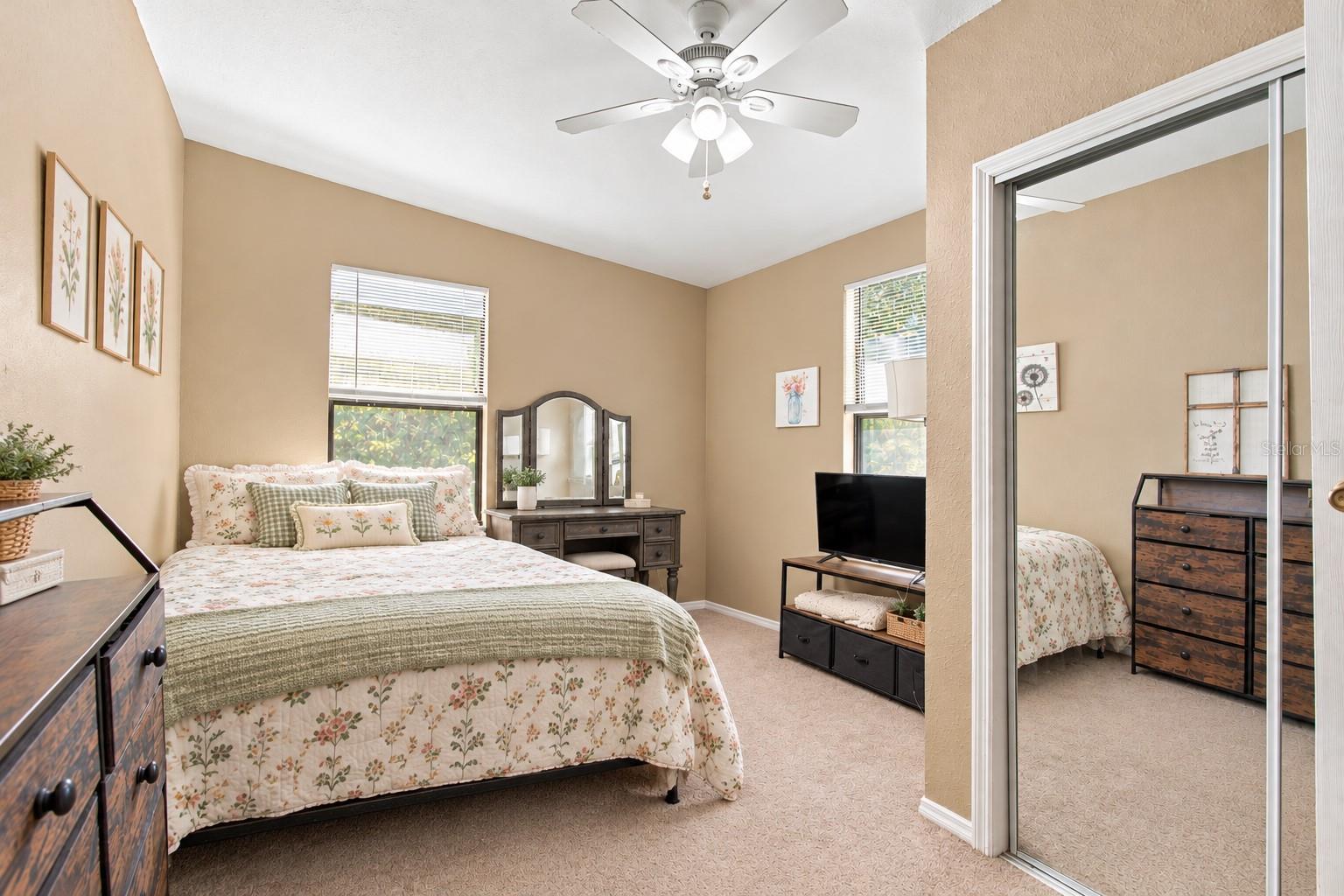 *Bedding/wall art swapped with AI to stage image*