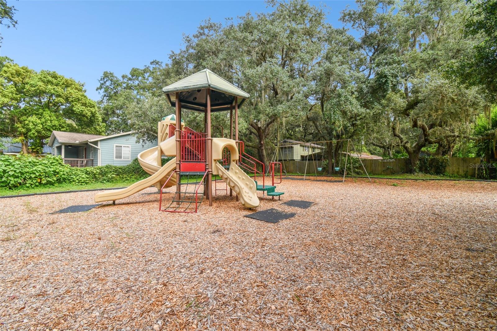 1922 BEACHWAY LANE, Odessa, FL 33556
