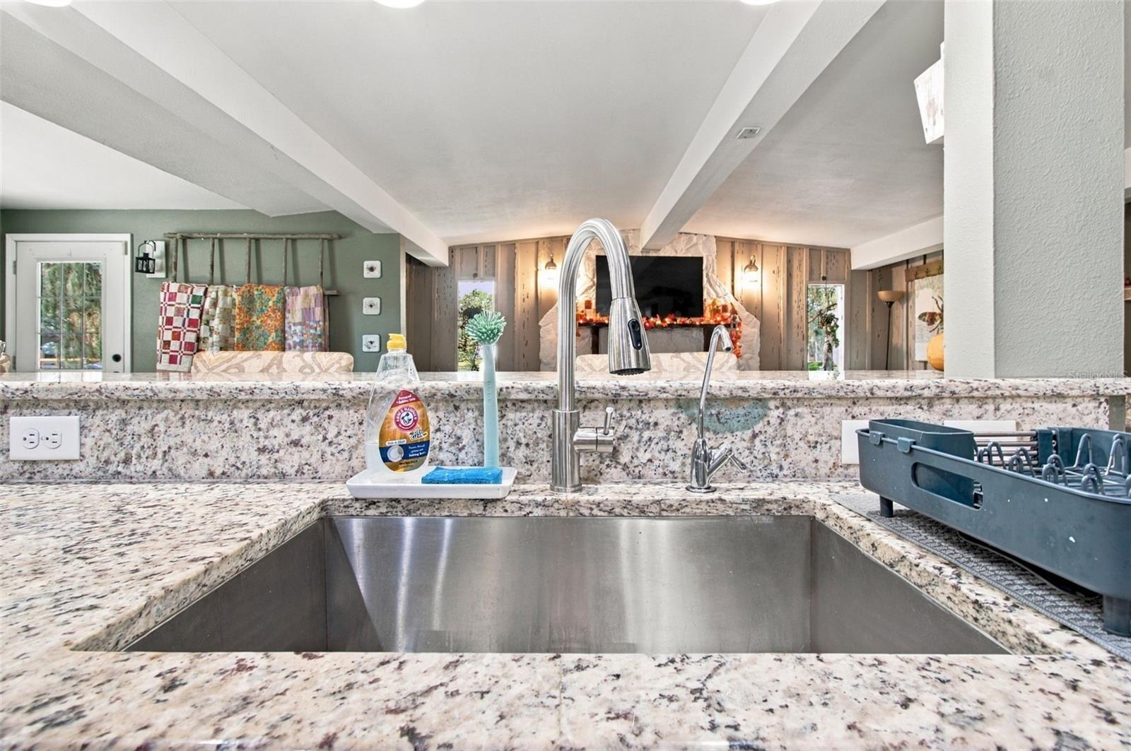 1922 BEACHWAY LANE, Odessa, FL 33556
