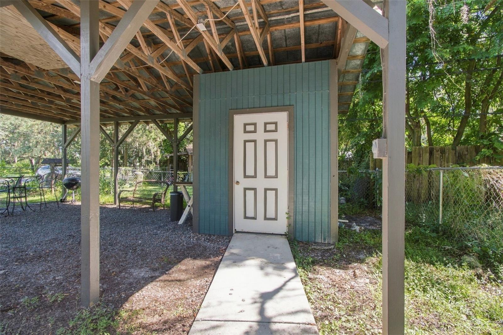 1922 BEACHWAY LANE, Odessa, FL 33556