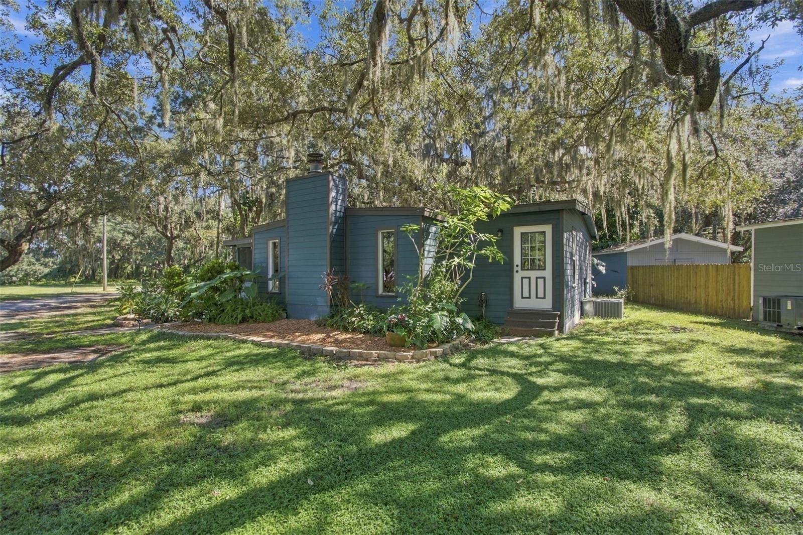 1922 BEACHWAY LANE, Odessa, FL 33556