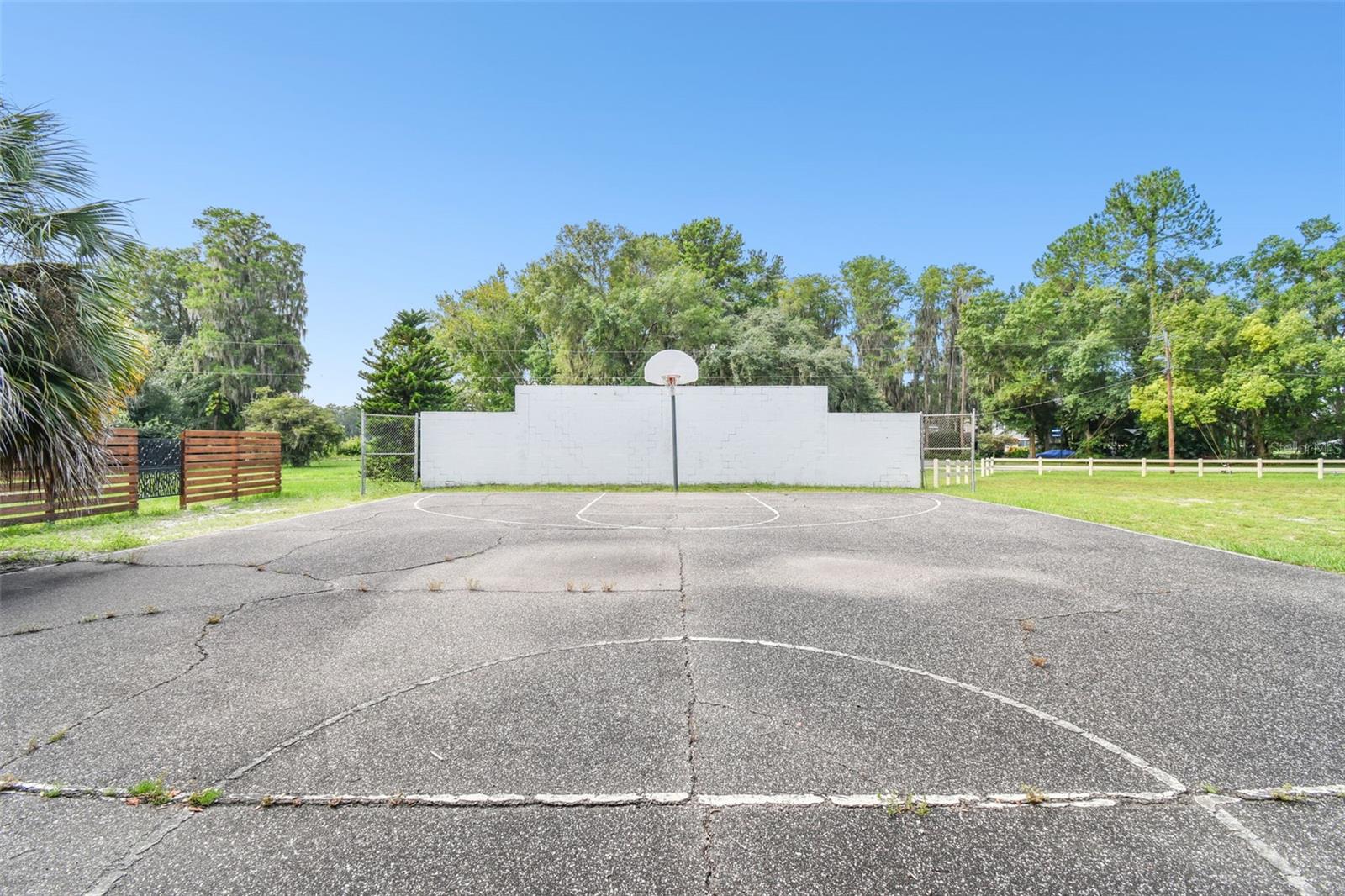 1922 BEACHWAY LANE, Odessa, FL 33556
