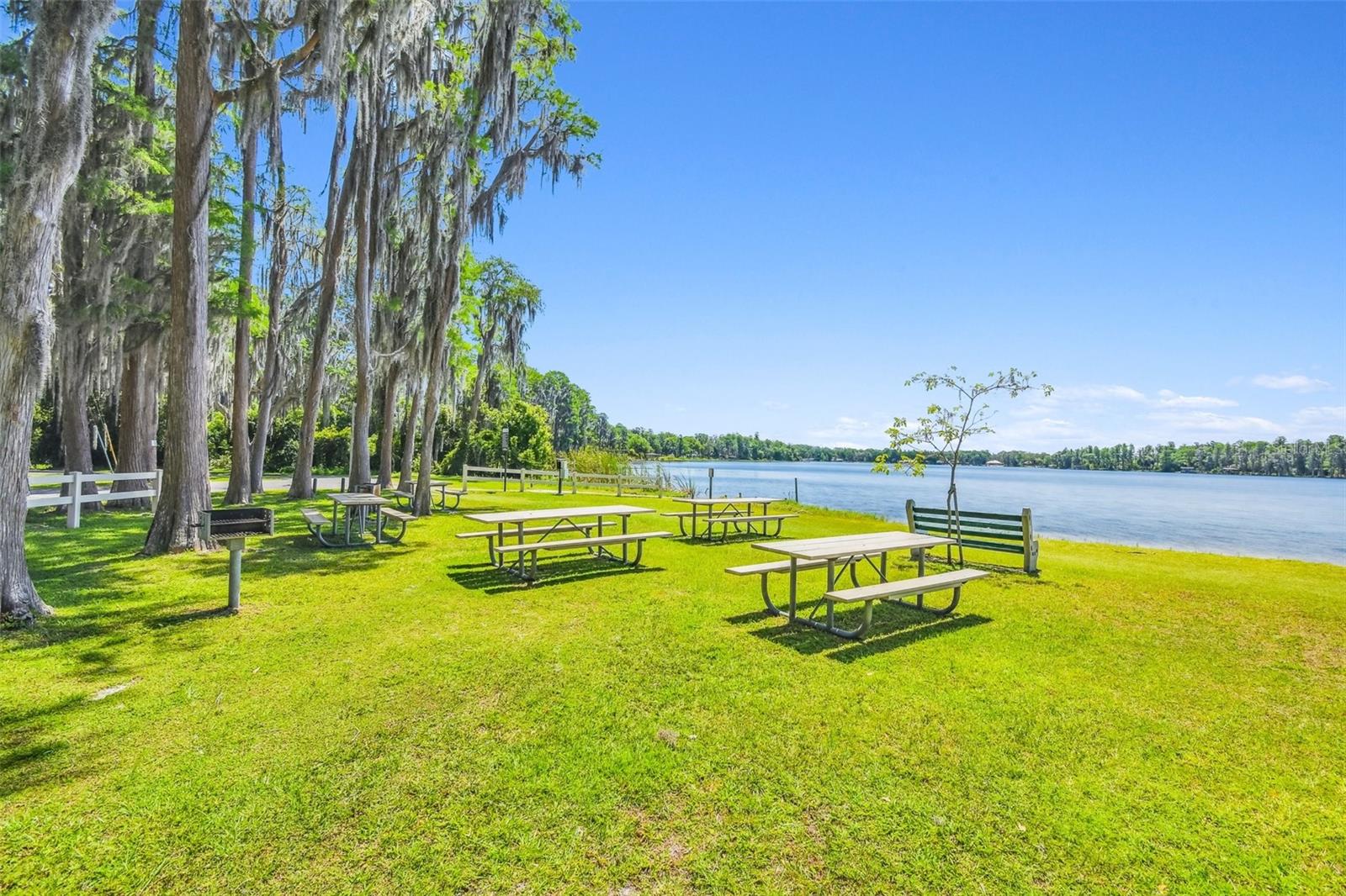 1922 BEACHWAY LANE, Odessa, FL 33556