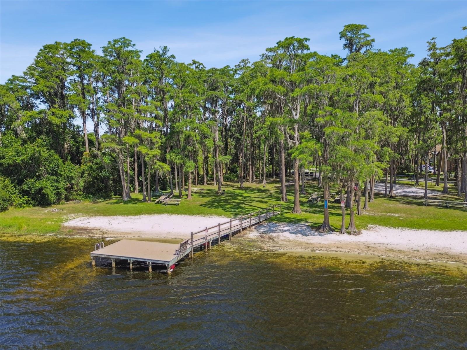 1922 BEACHWAY LANE, Odessa, FL 33556