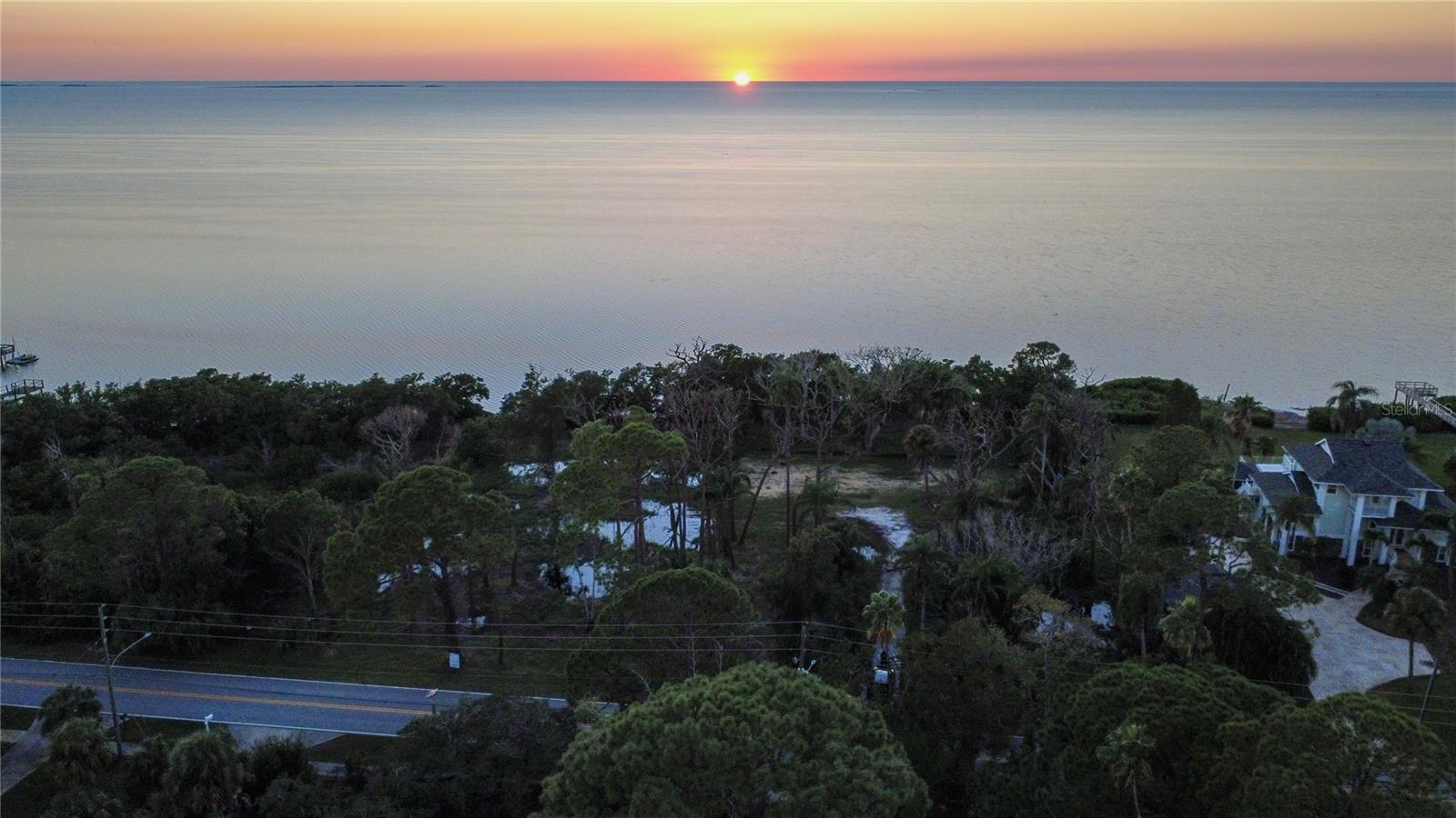 1018 S FLORIDA AVENUE, Tarpon Springs, FL 34689 1018 S FLORIDA AVENUE, Tarpon Springs, FL 34689