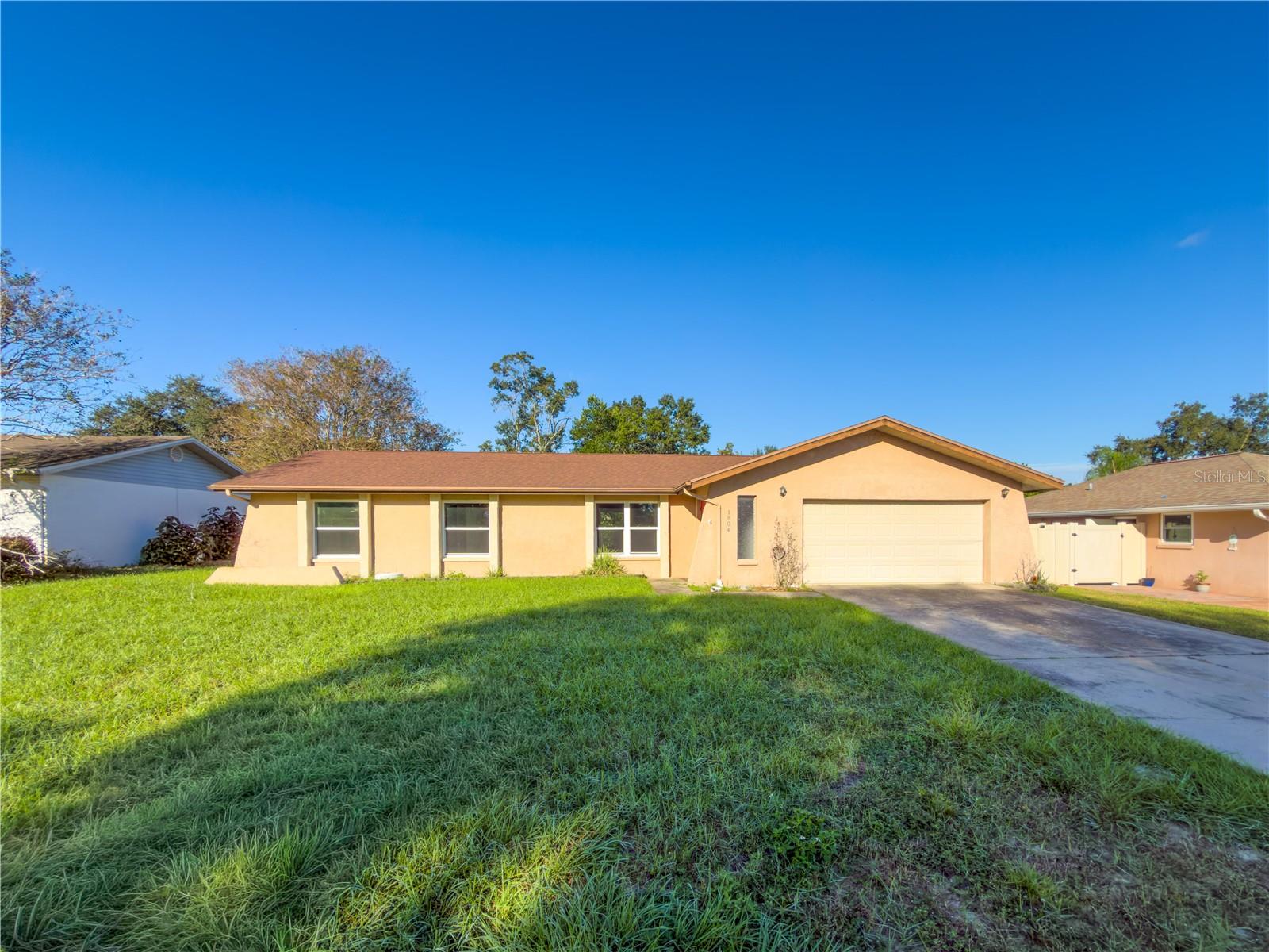 1804 Orange Hill Dr Front
