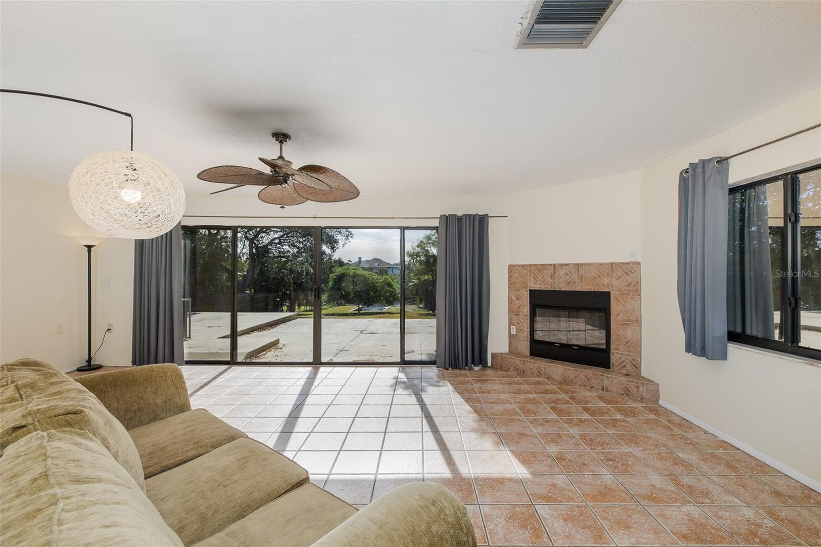 3138 BLUFF BOULEVARD, Holiday, FL 34691
