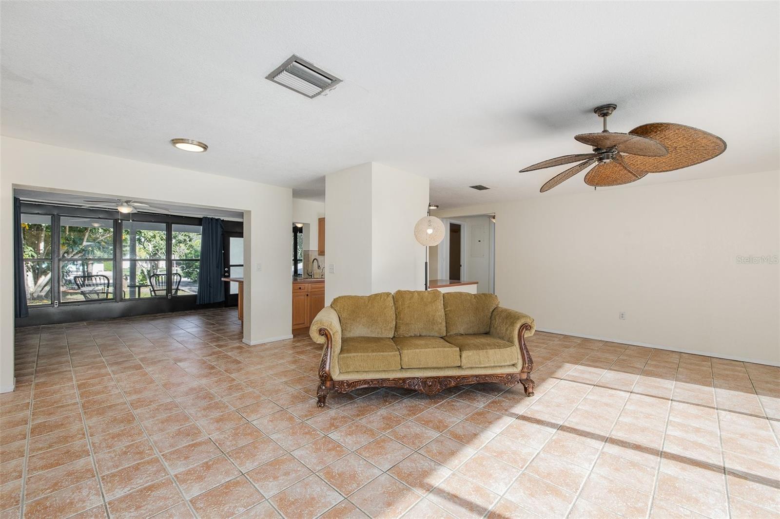 3138 BLUFF BOULEVARD, Holiday, FL 34691