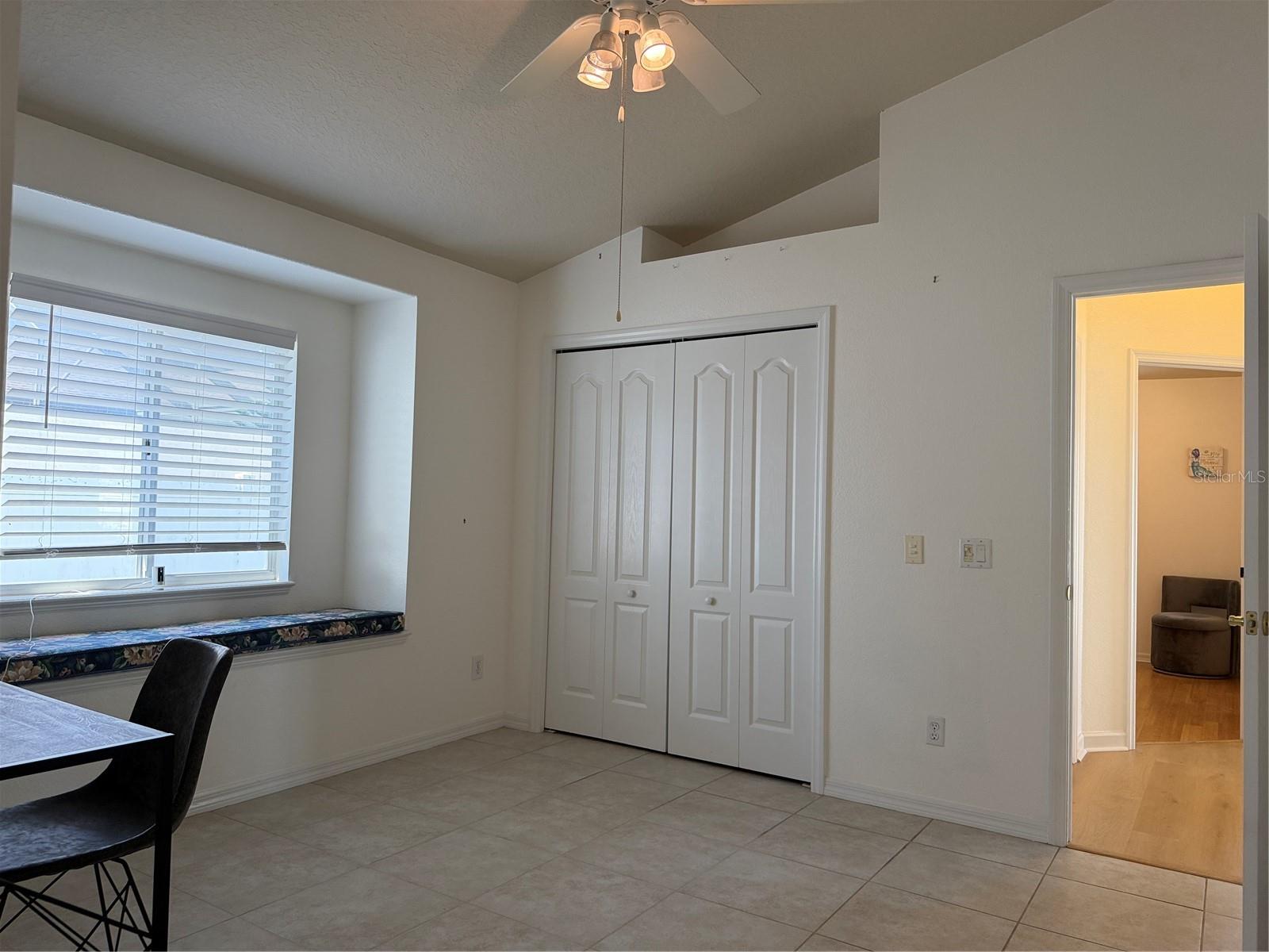 Alcove over closet for decorations