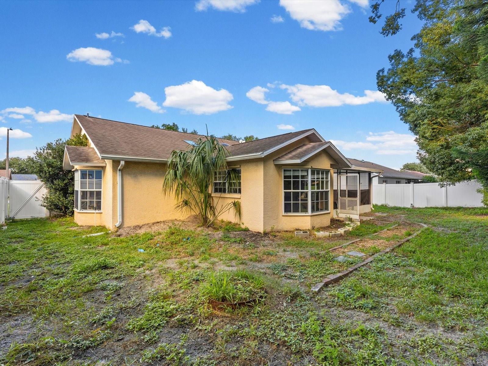 8350 ROYAL HART DRIVE, New Port Richey, FL 34653
