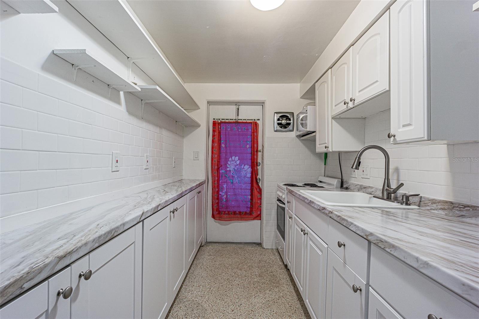 1834 SHORE DRIVE S, #4, South Pasadena, FL 33707