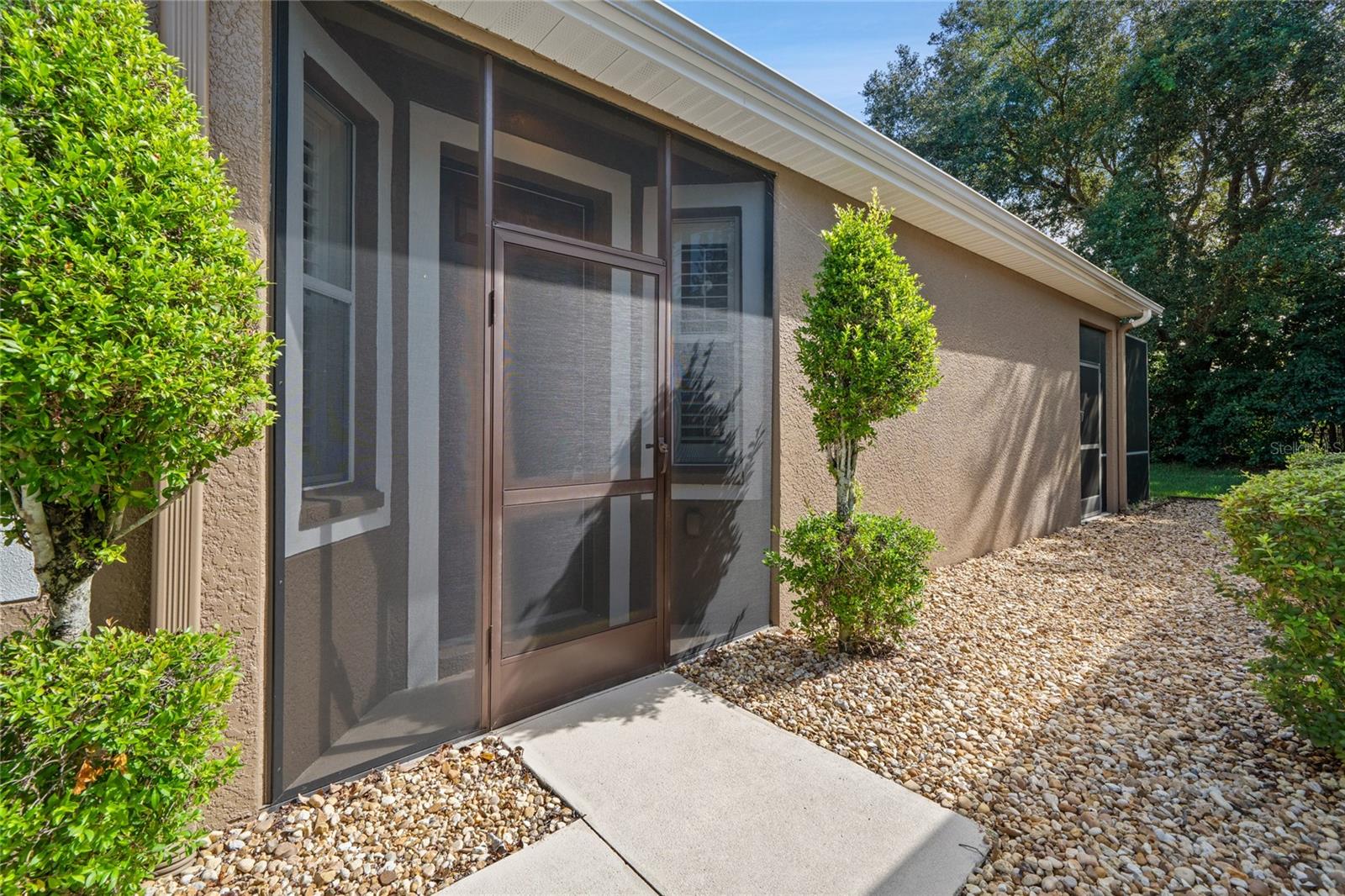 FRONT DOOR ENTRYWAY