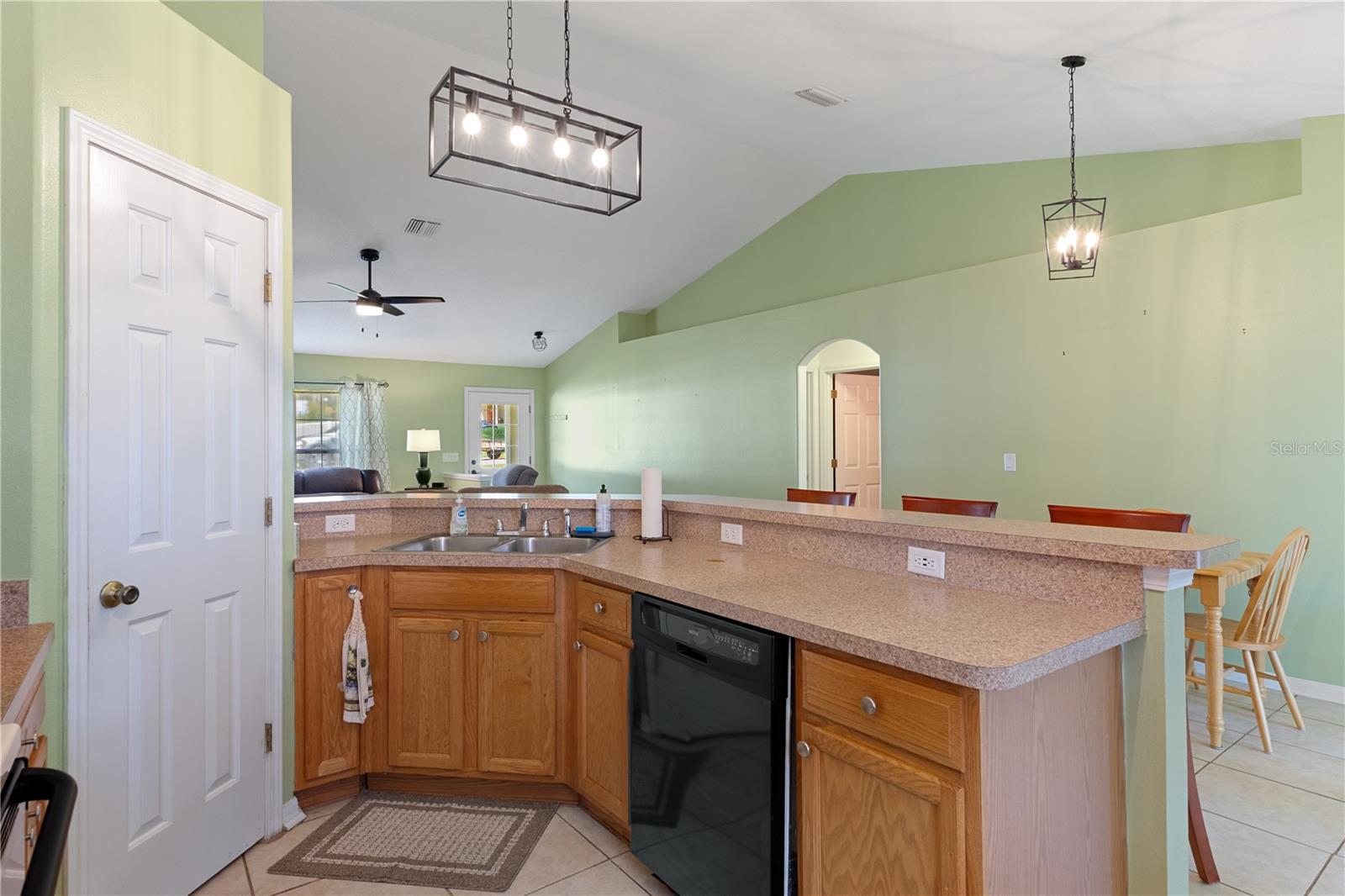 513 OAKHILL COURT, Brooksville, FL 34601