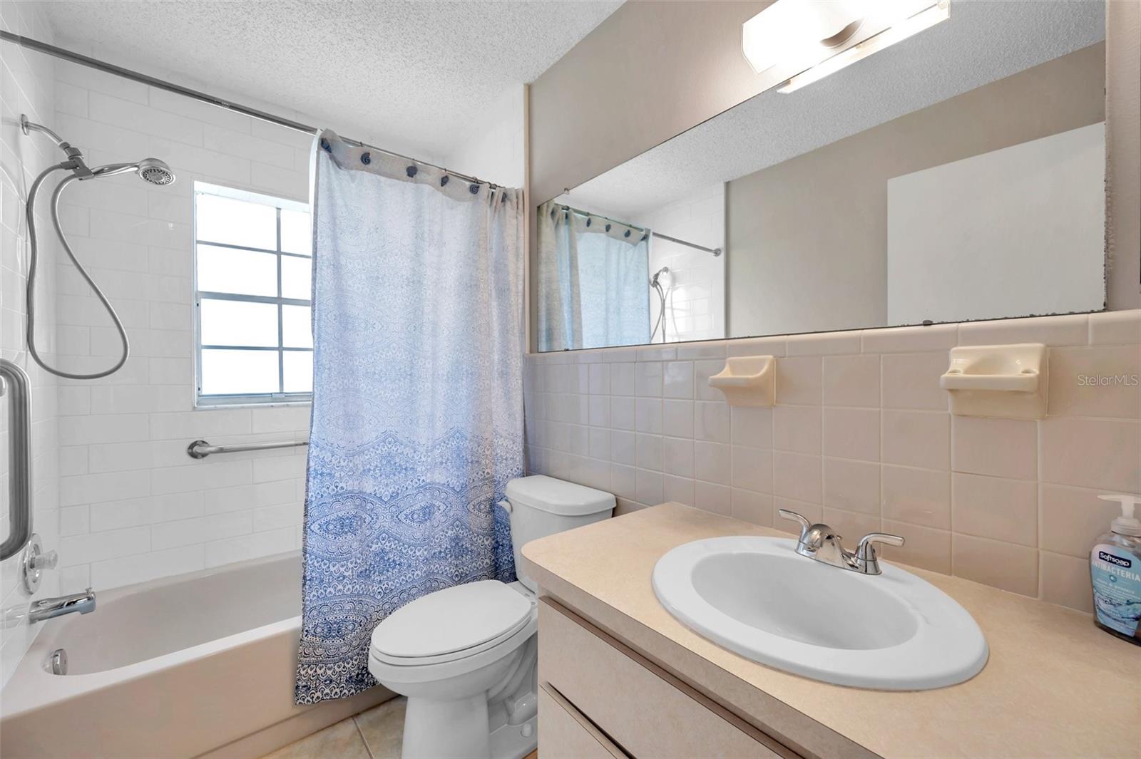 6632 HICKORYWOOD LN, #4B, New Port Richey, FL 34653