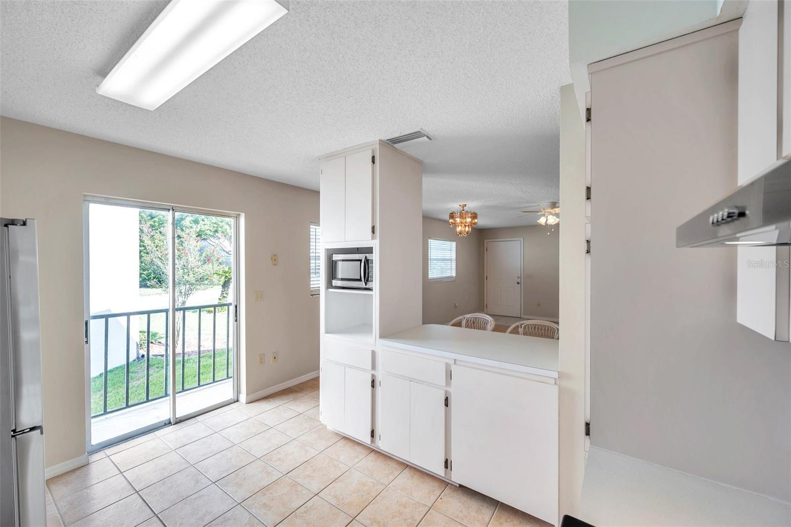6632 HICKORYWOOD LN, #4B, New Port Richey, FL 34653