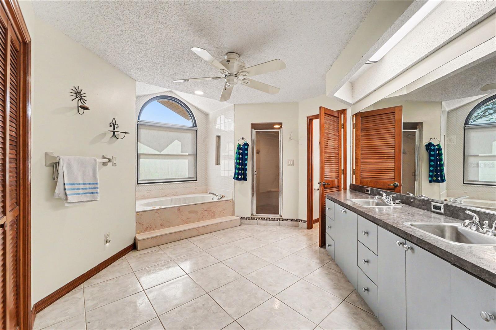 8909 JASMINE BOULEVARD, Port Richey, FL 34668