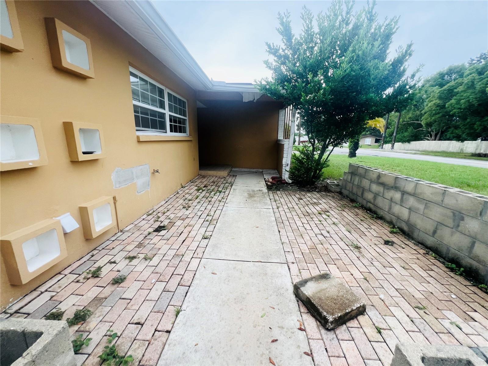 PAVERED PATIO AREA