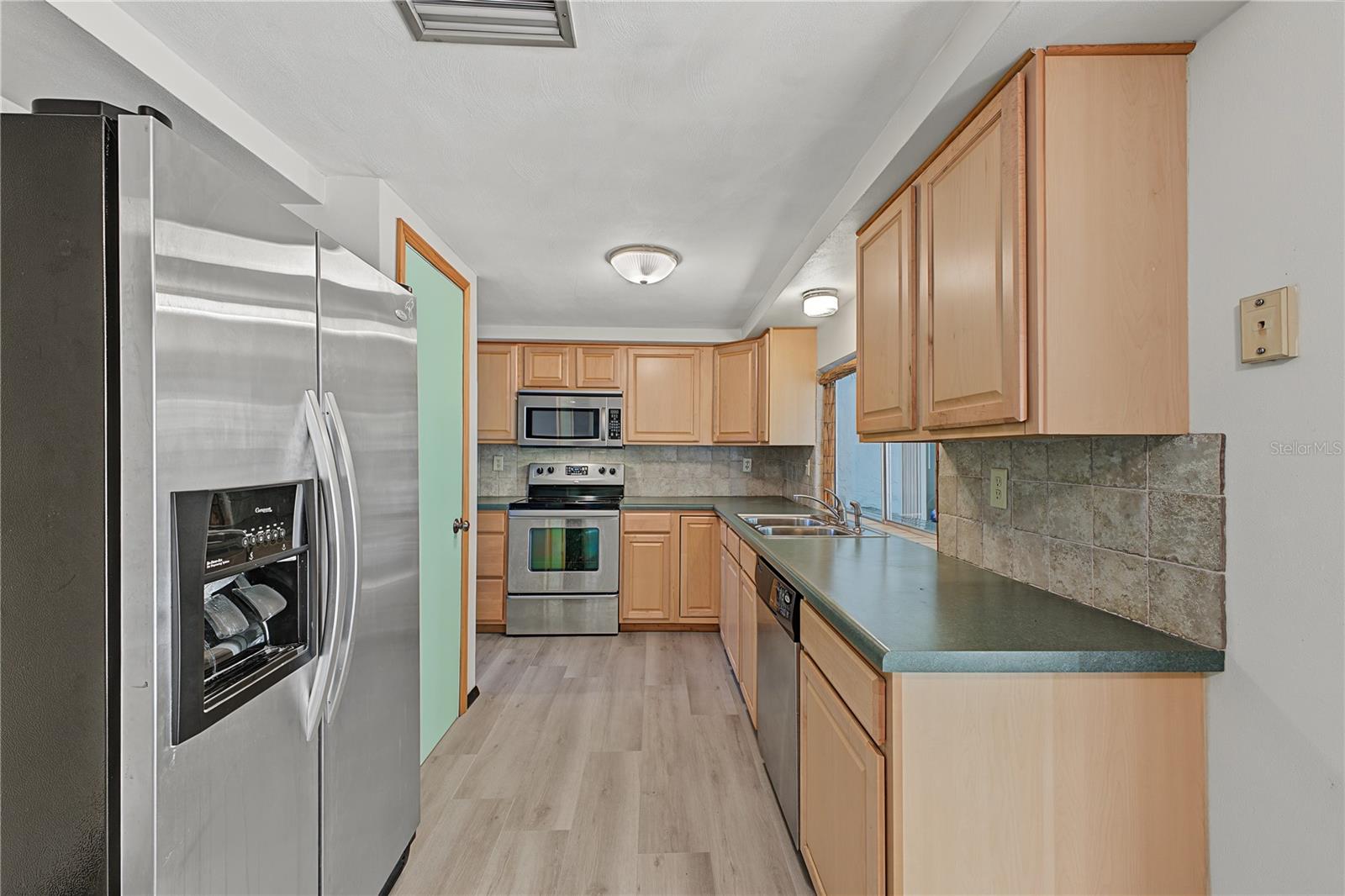 8511 SUNFLOWER LANE, Hudson, FL 34667