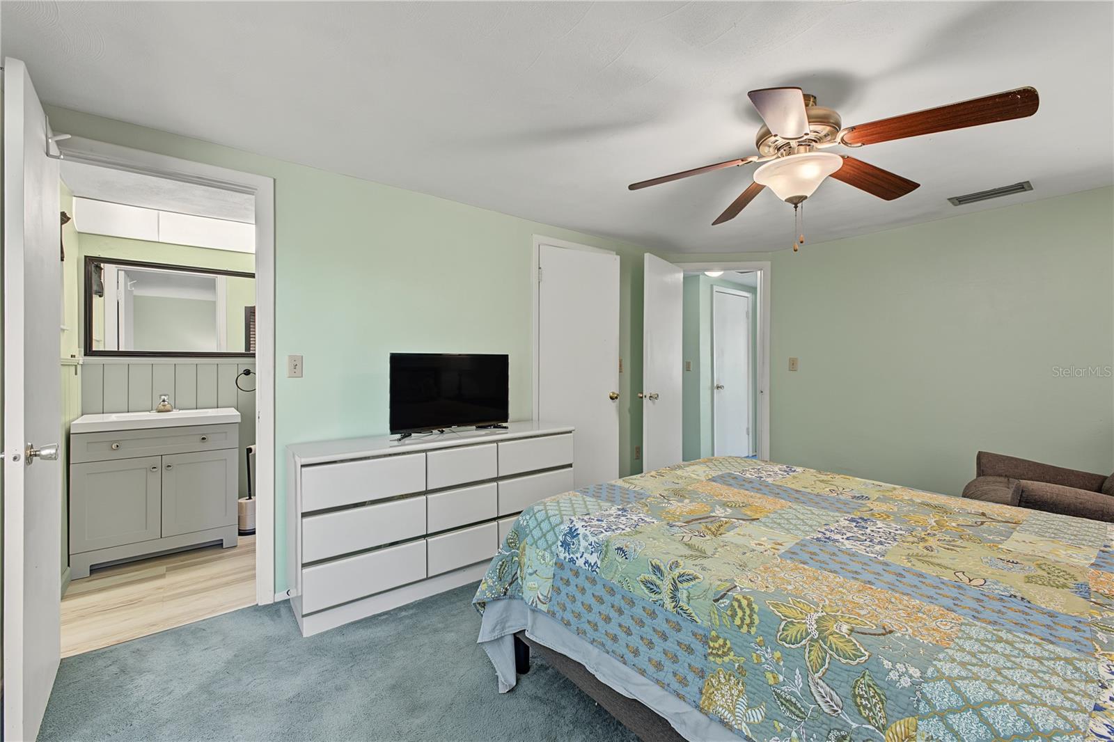 8511 SUNFLOWER LANE, Hudson, FL 34667