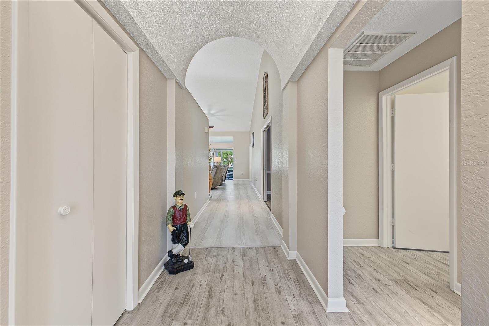 9475 MISSISSIPPI RUN, Weeki Wachee, FL 34613