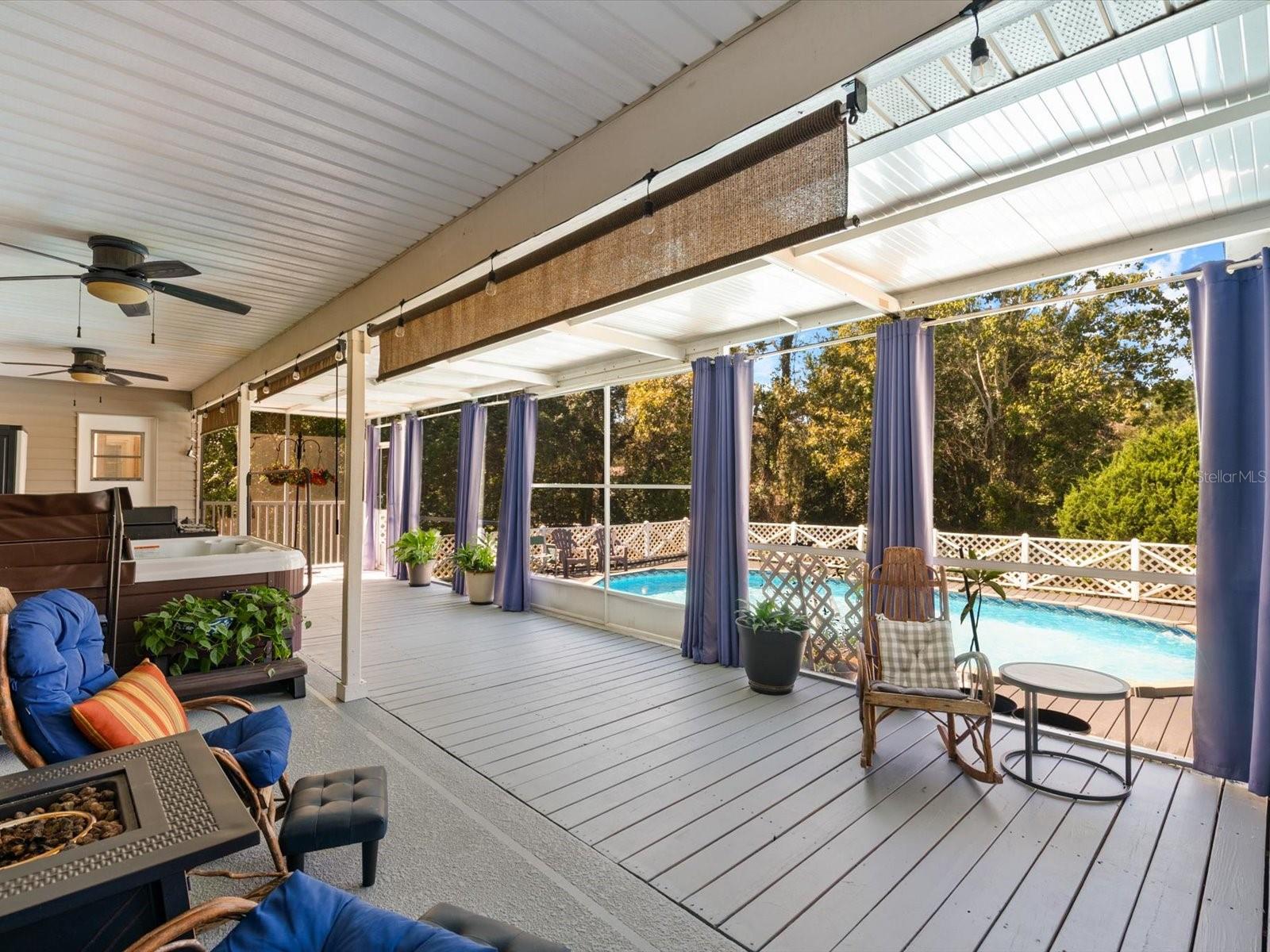 9073 MADRID ROAD, Weeki Wachee, FL 34613