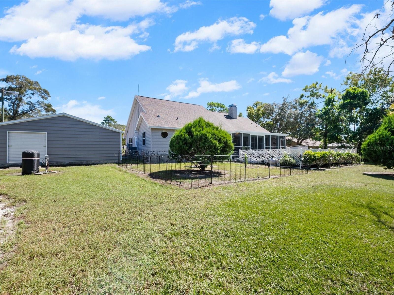 9073 MADRID ROAD, Weeki Wachee, FL 34613