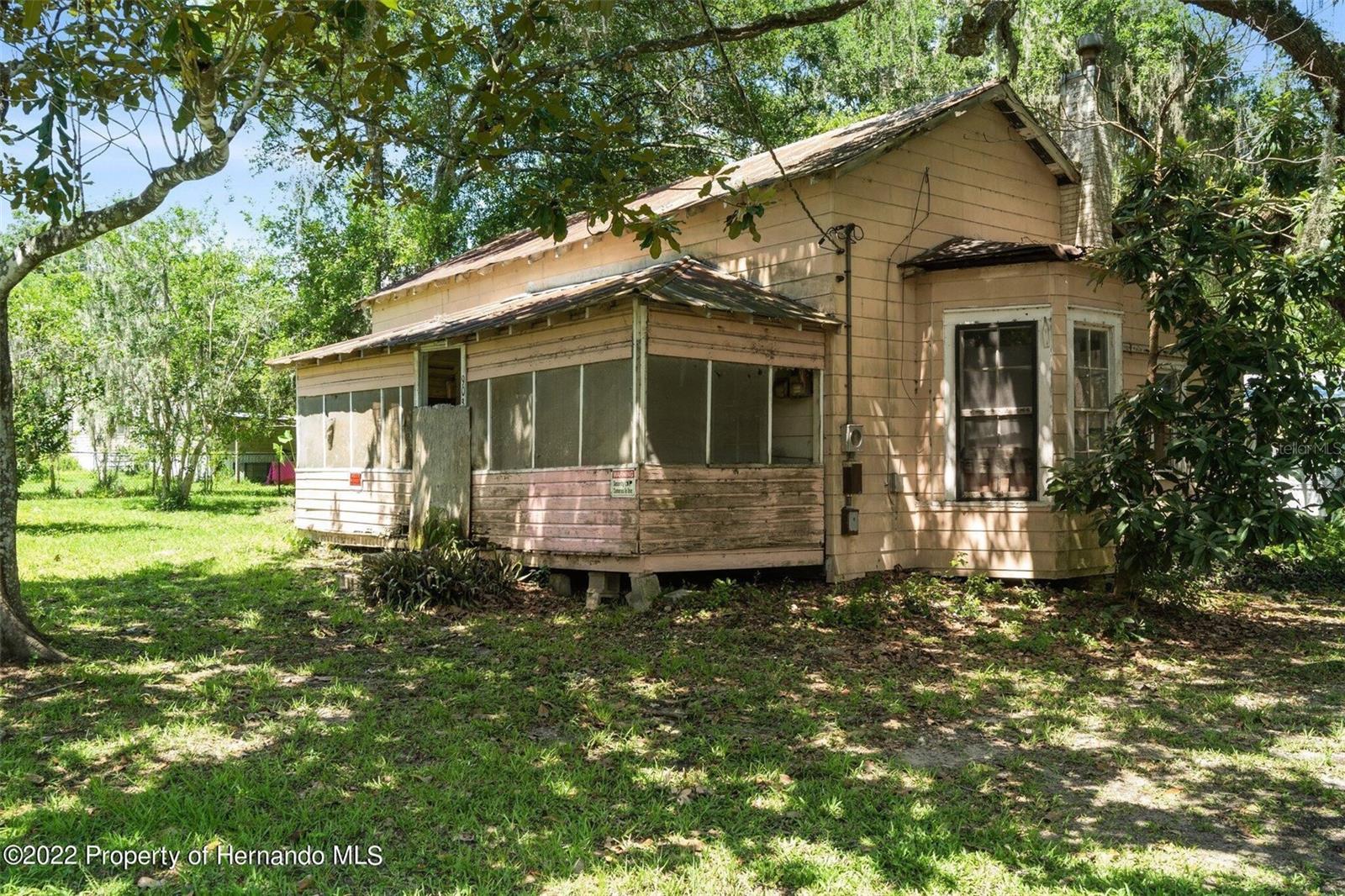 9038 PARRISH AVENUE, Brooksville, FL 34601