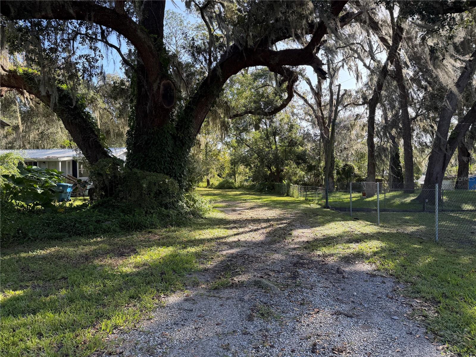 9038 PARRISH AVENUE, Brooksville, FL 34601 9038 PARRISH AVENUE, Brooksville, FL 34601