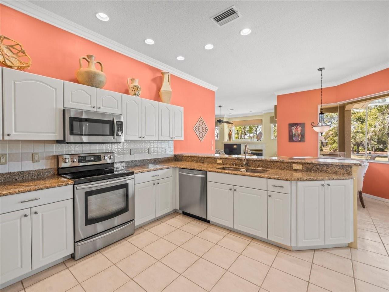9216 TARLETON CIRCLE, Weeki Wachee, FL 34613