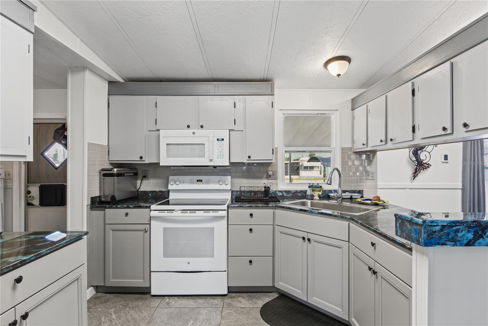 6805 HERON LANE, Hudson, FL 34667