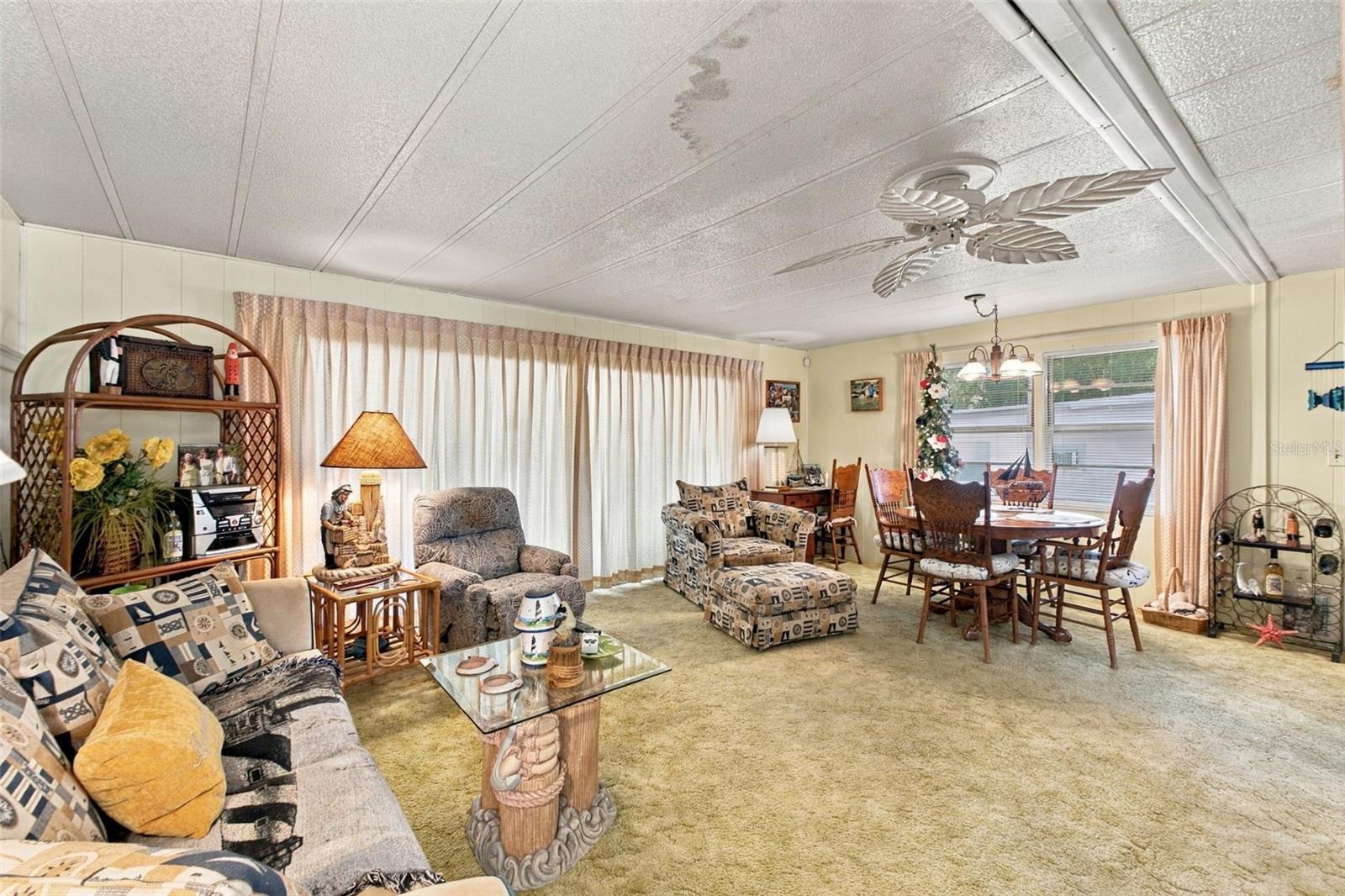 6439 THERESA AVENUE, Weeki Wachee, FL 34607