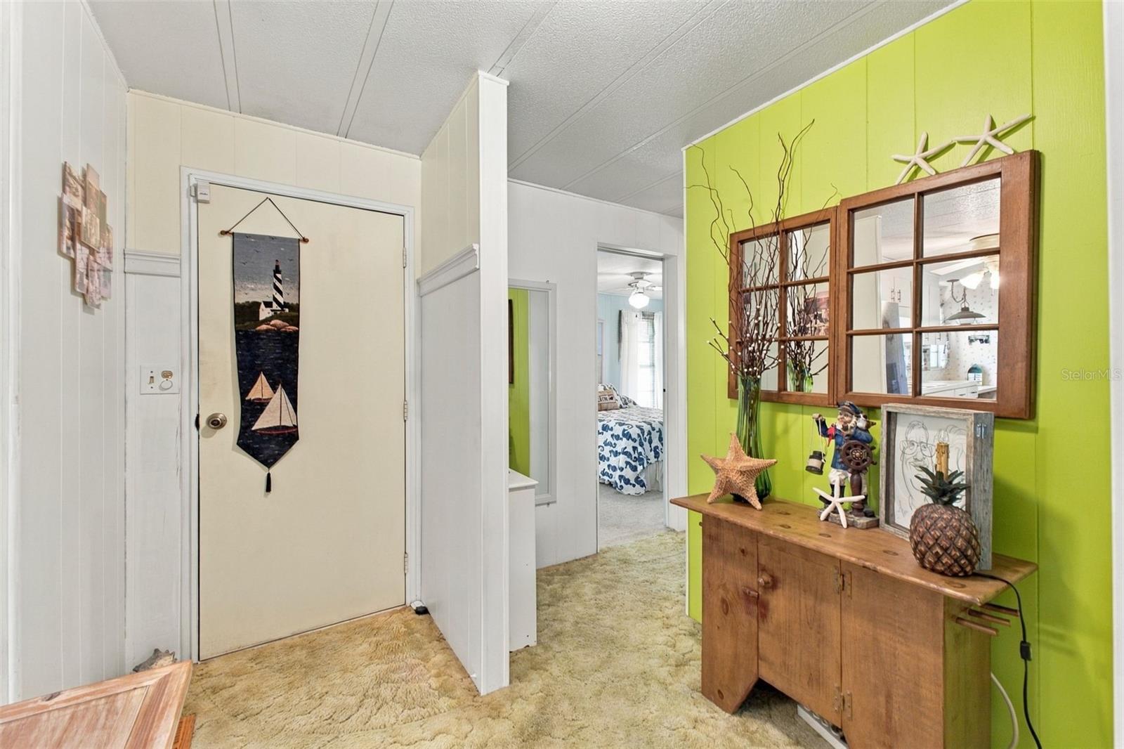 6439 THERESA AVENUE, Weeki Wachee, FL 34607