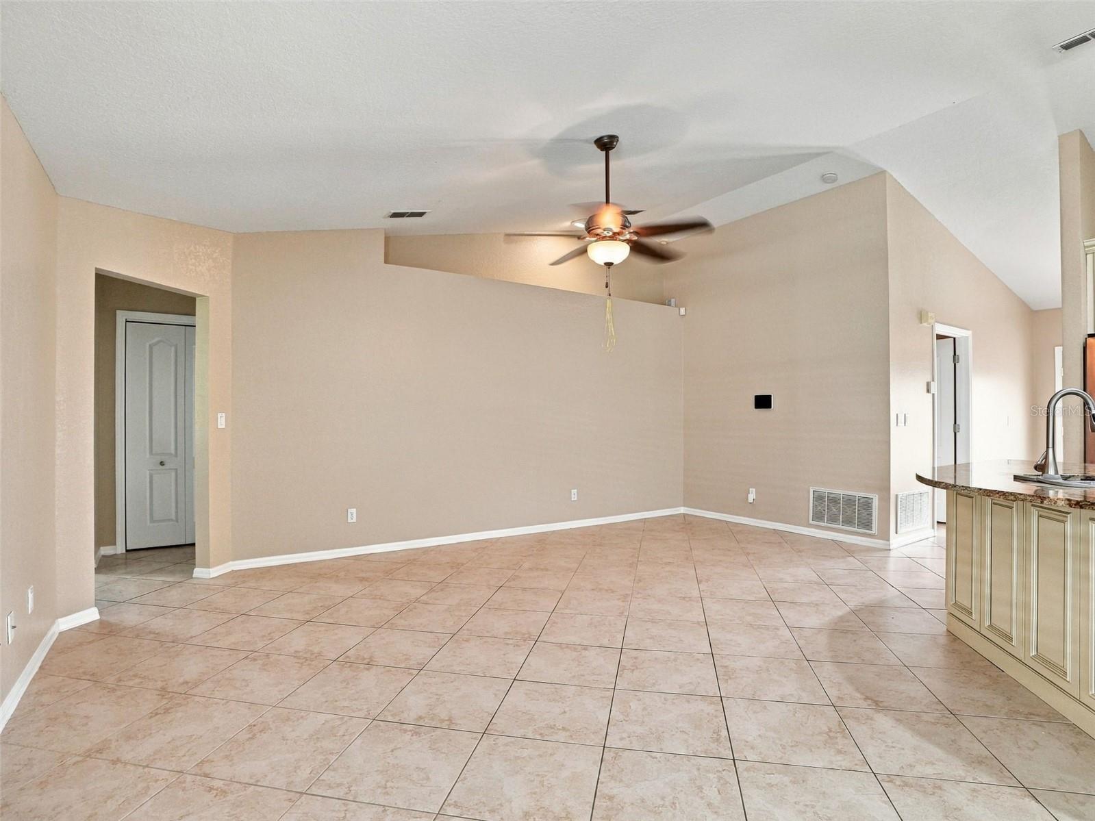 8175 WINDING OAK LANE, Spring Hill, FL 34606