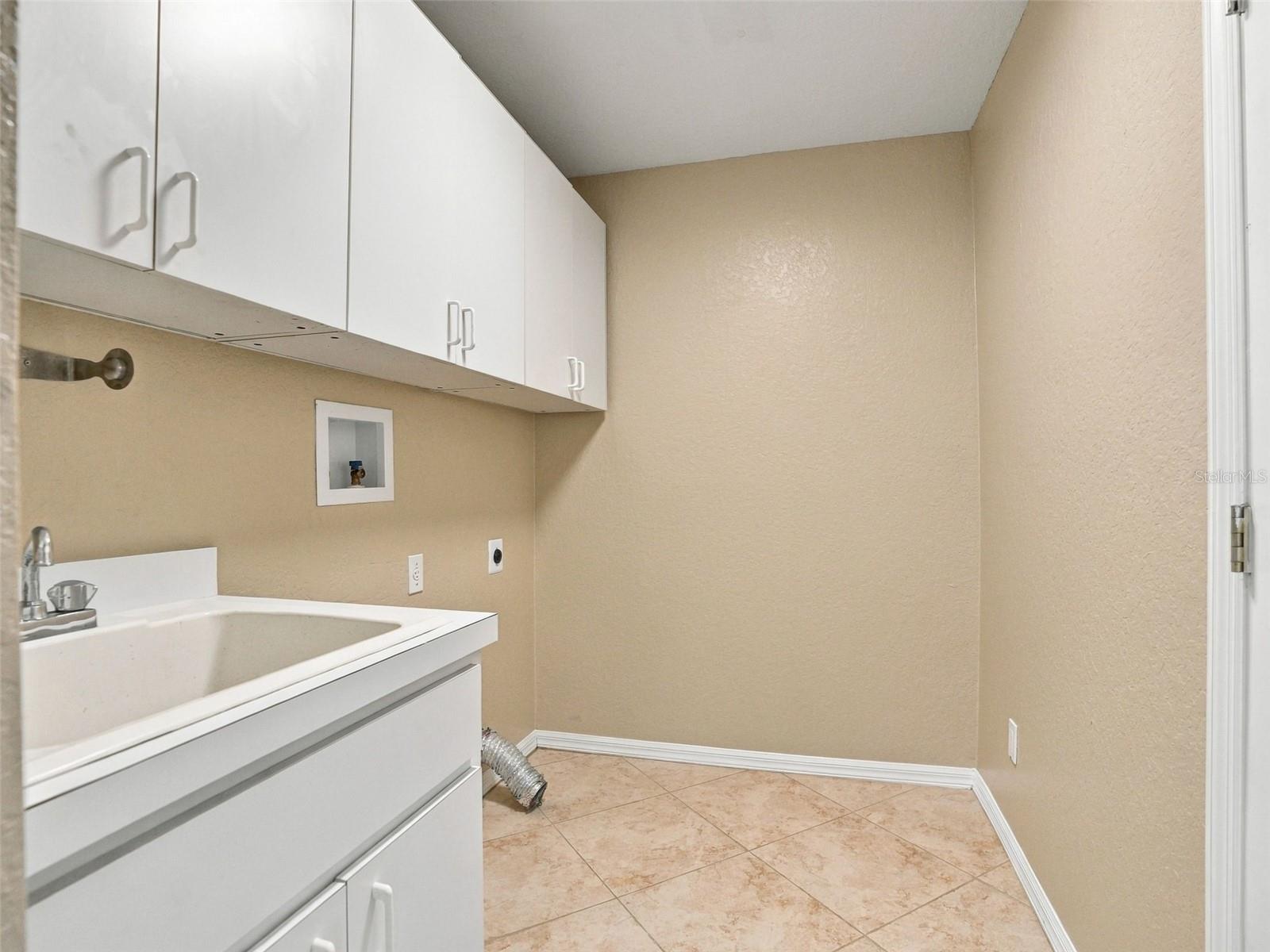8175 WINDING OAK LANE, Spring Hill, FL 34606