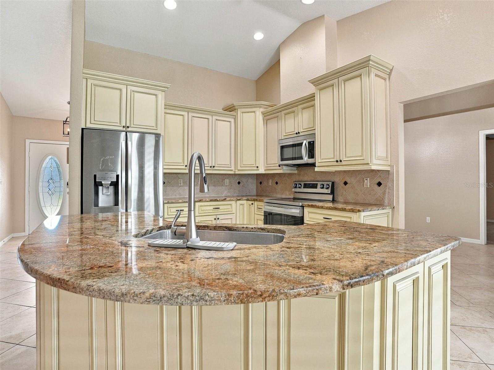 8175 WINDING OAK LANE, Spring Hill, FL 34606