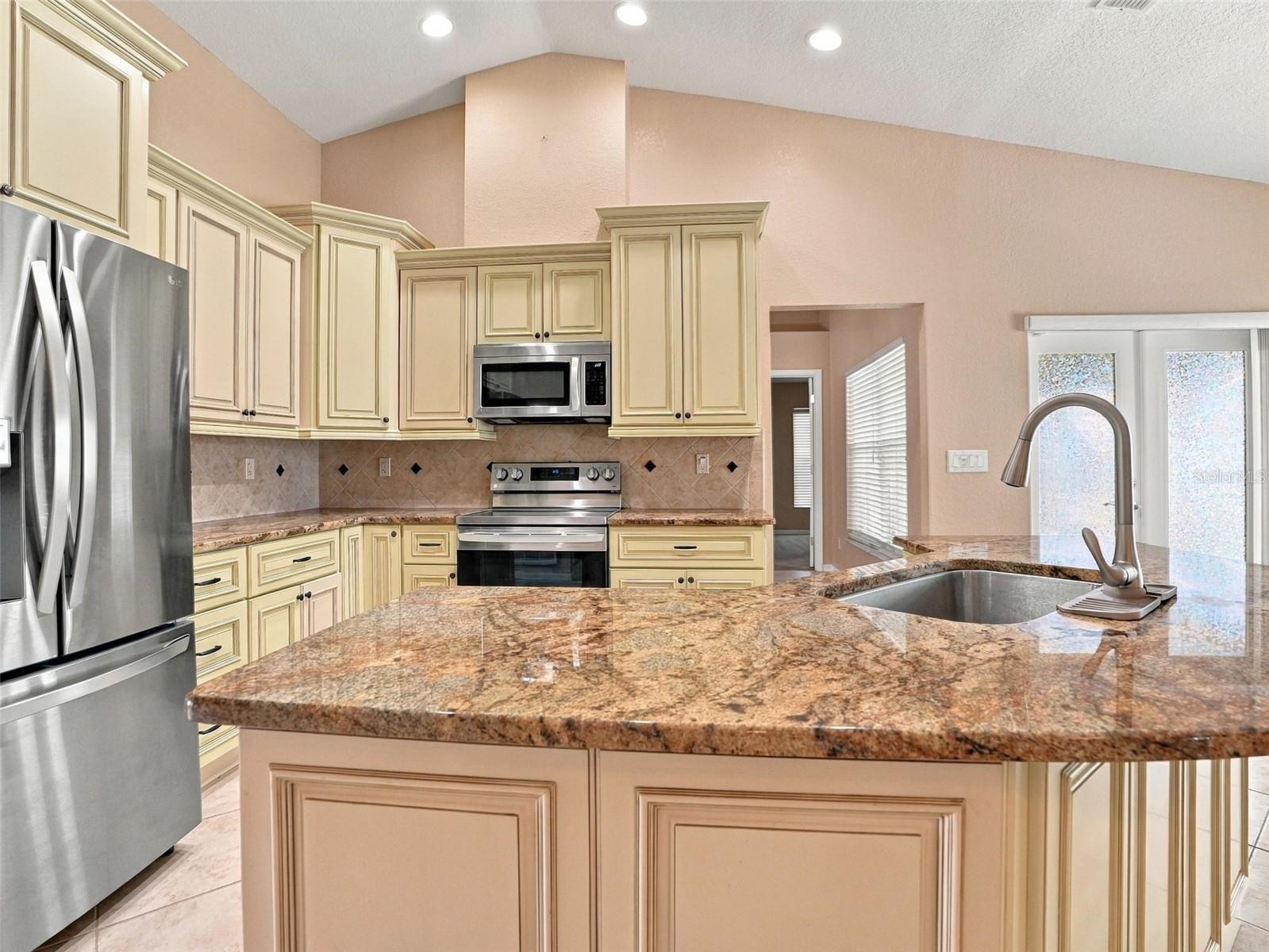 8175 WINDING OAK LANE, Spring Hill, FL 34606