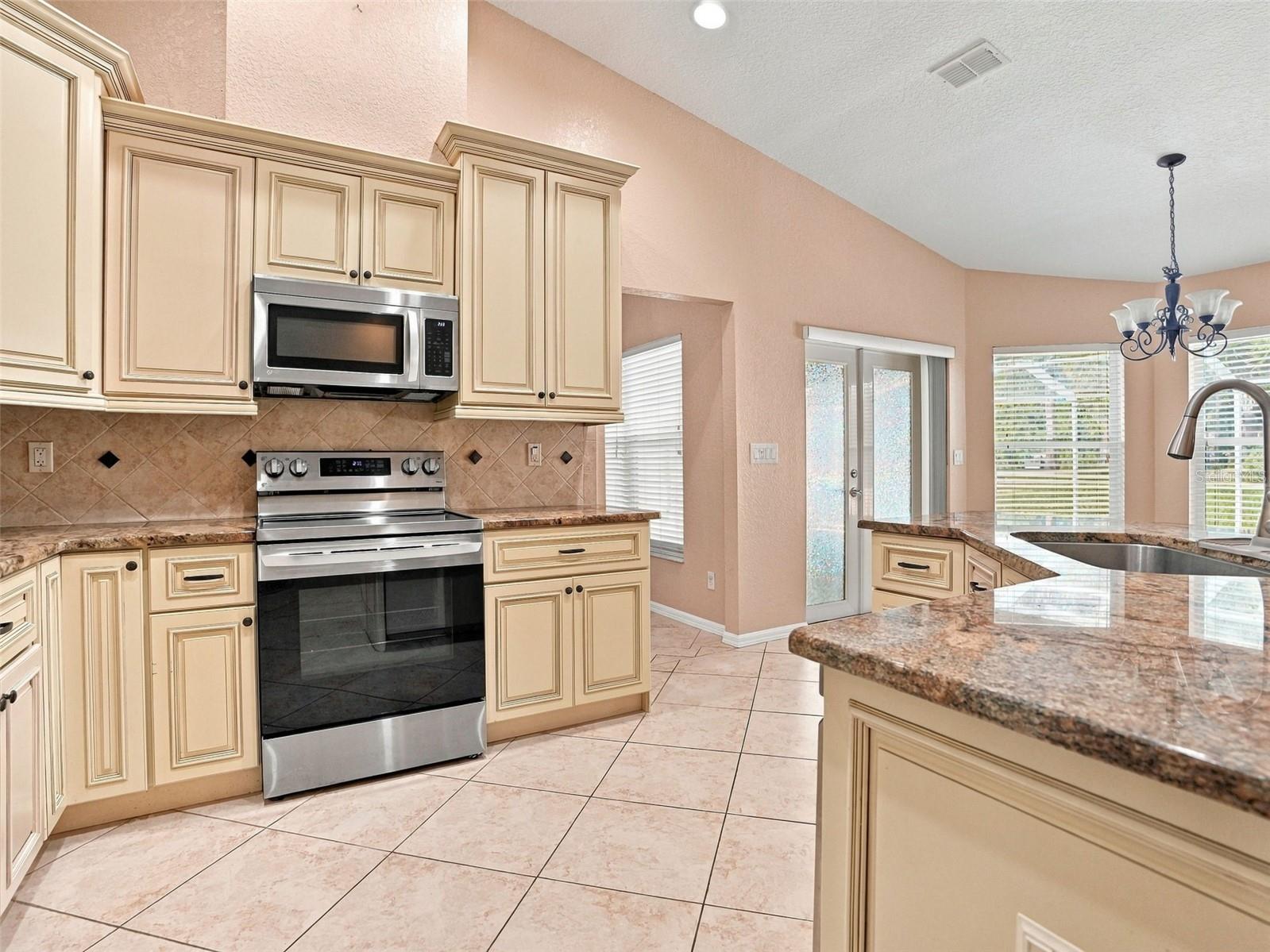 8175 WINDING OAK LANE, Spring Hill, FL 34606