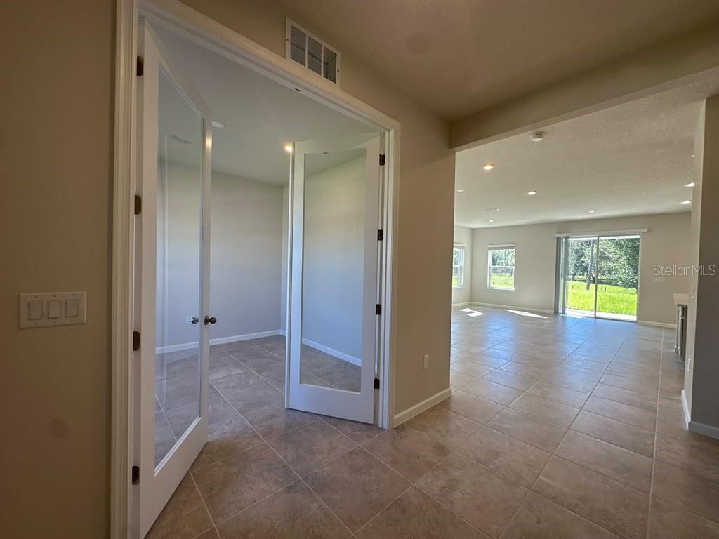 647 HIGHFALLS AVENUE, Debary, FL 32713