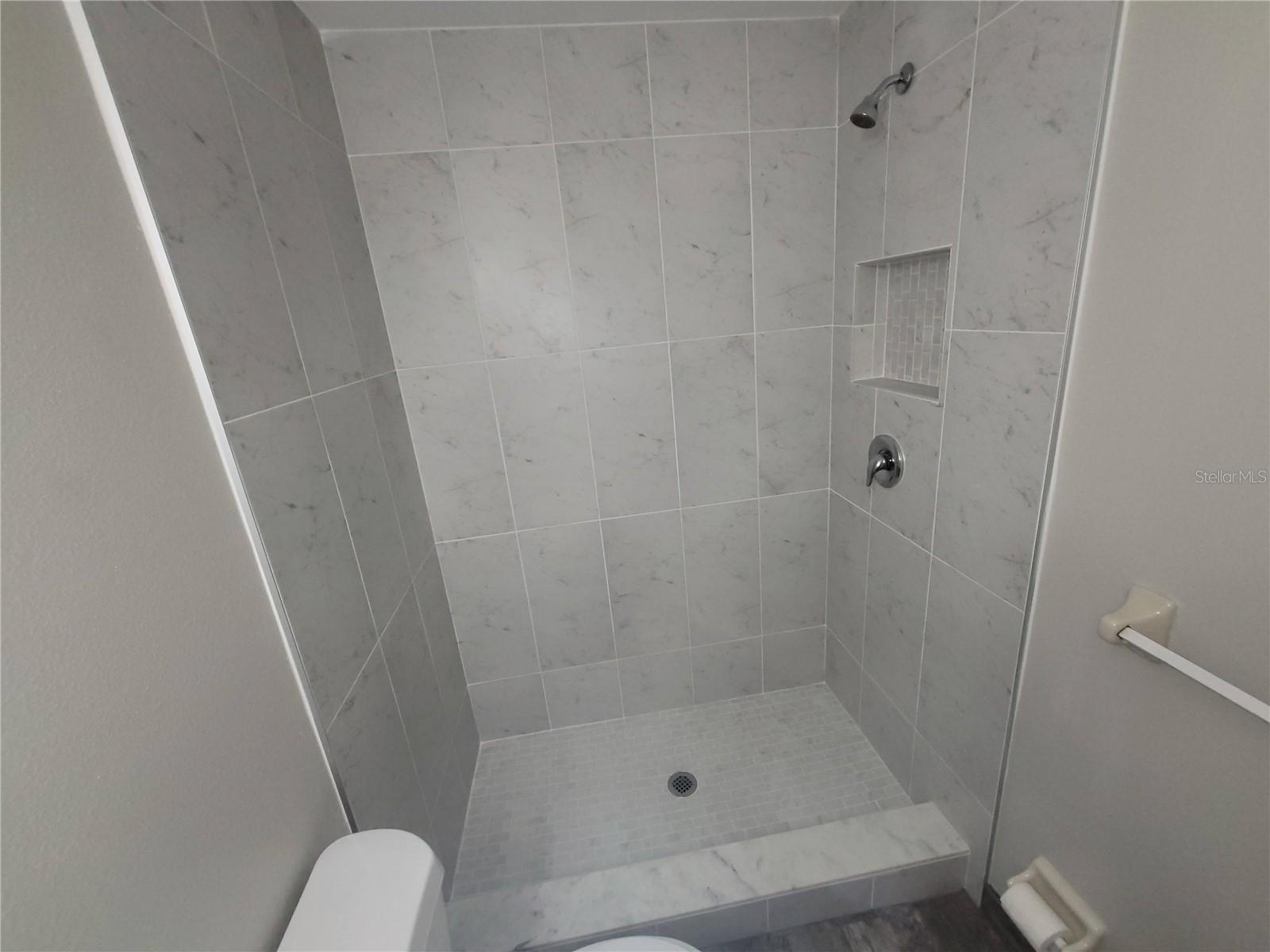 305 JERU BOULEVARD, #B, Tarpon Springs, FL 34689