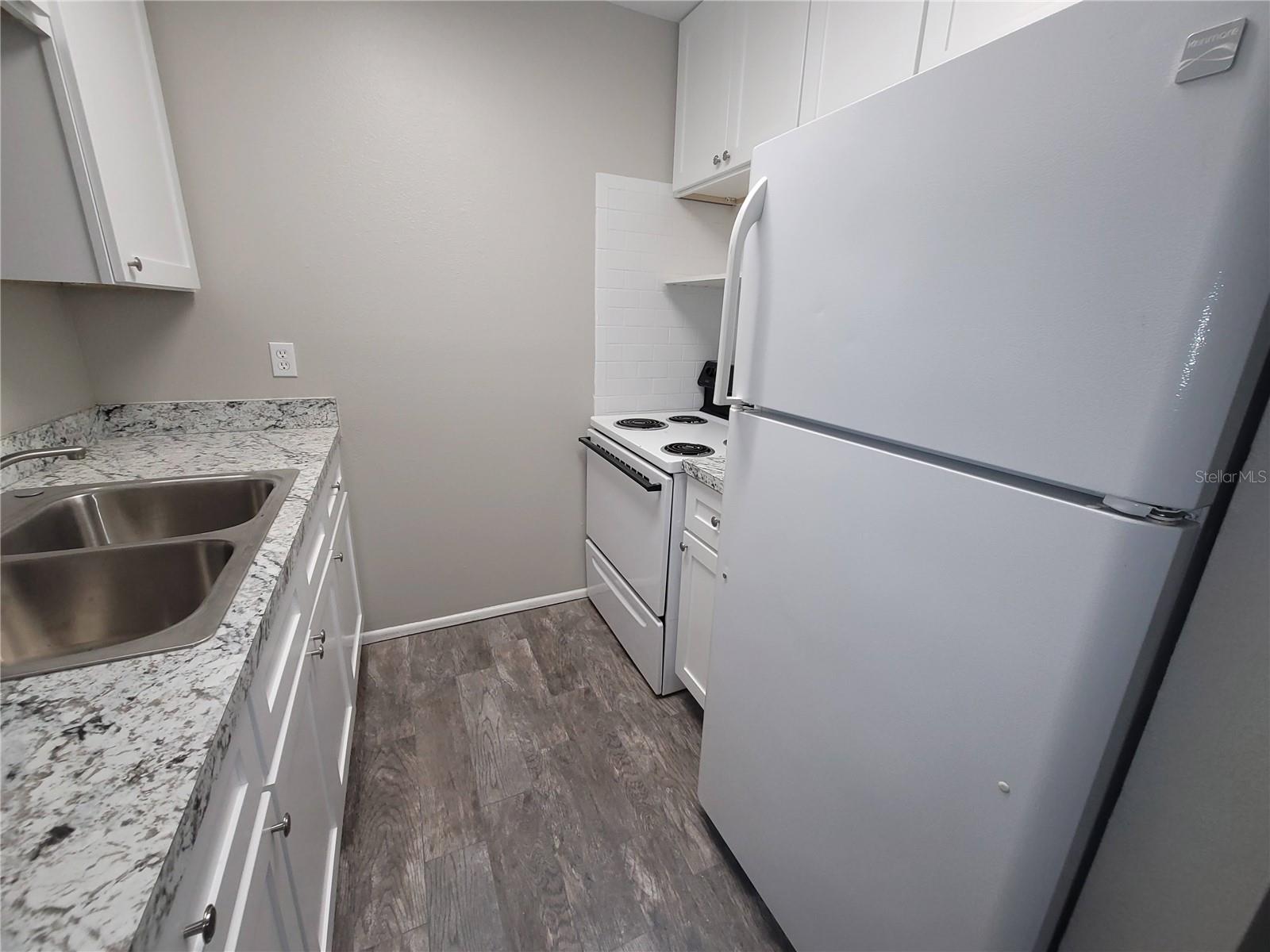 305 JERU BOULEVARD, #B, Tarpon Springs, FL 34689 305 JERU BOULEVARD, #B, Tarpon Springs, FL 34689