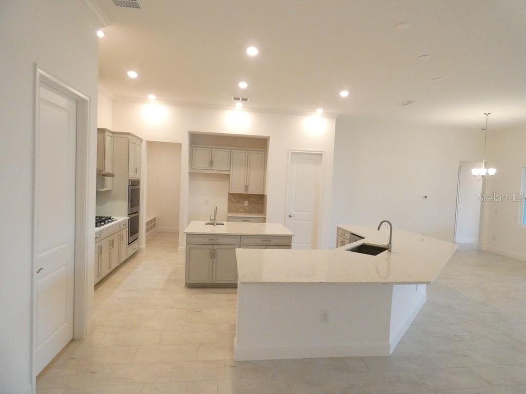 958 SIGNET DRIVE, Apollo Beach, FL 33572