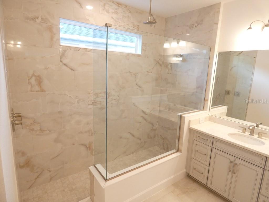 958 SIGNET DRIVE, Apollo Beach, FL 33572