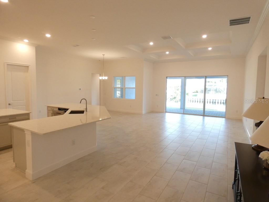 958 SIGNET DRIVE, Apollo Beach, FL 33572