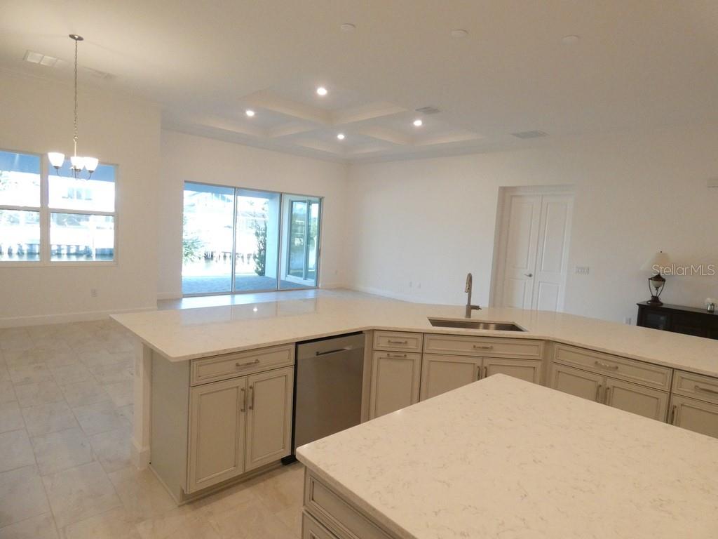 958 SIGNET DRIVE, Apollo Beach, FL 33572