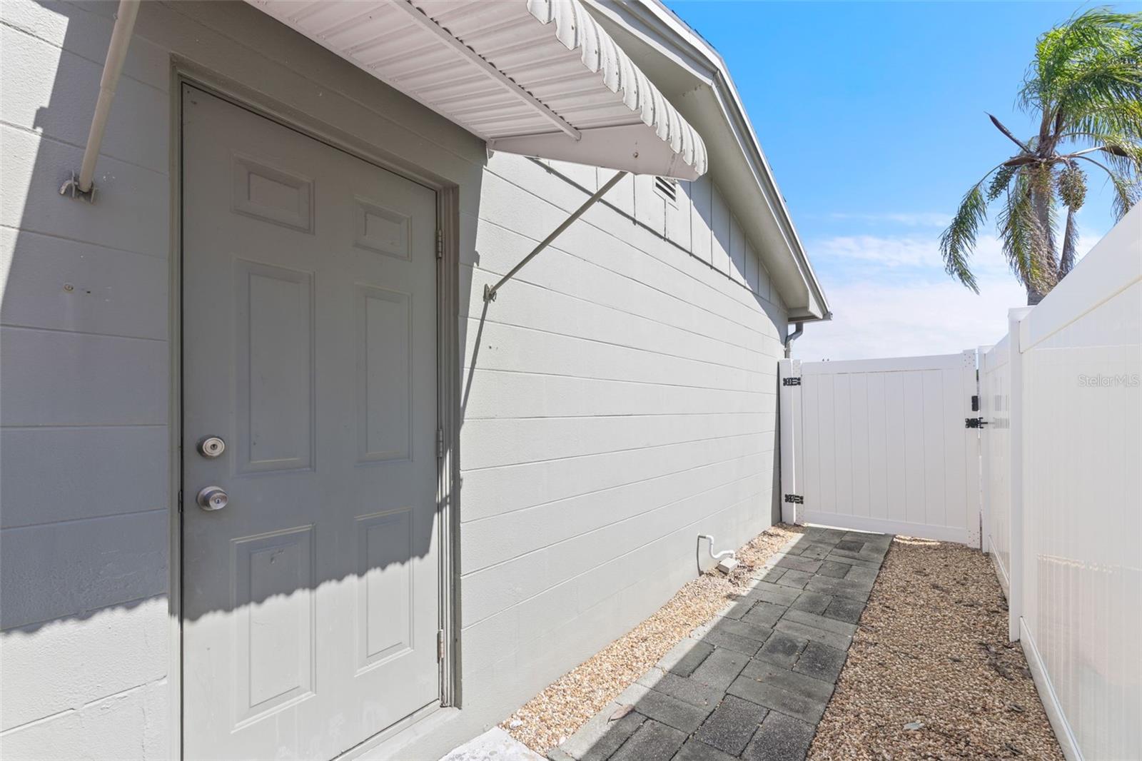 3629 KINGSBURY DRIVE, Holiday, FL 34691