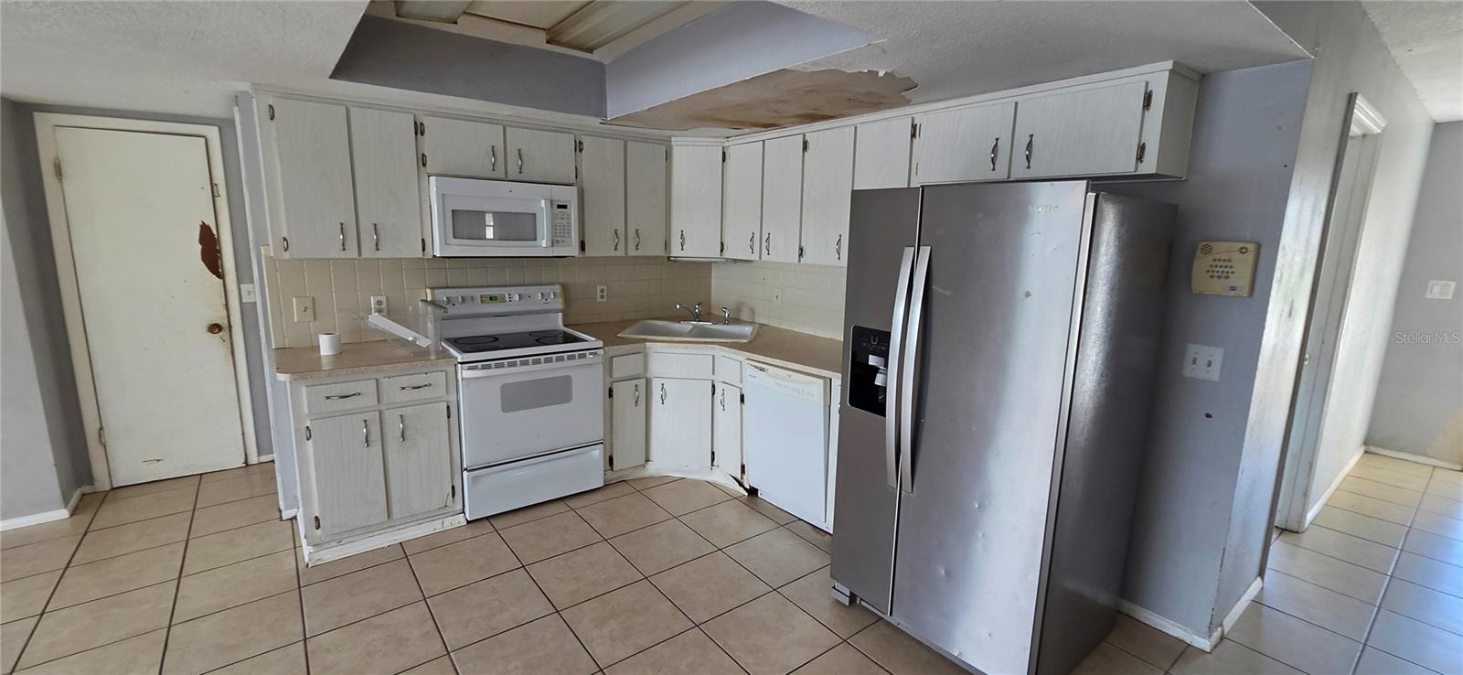 9348 LAKE CHRISTINA LANE, Port Richey, FL 34668