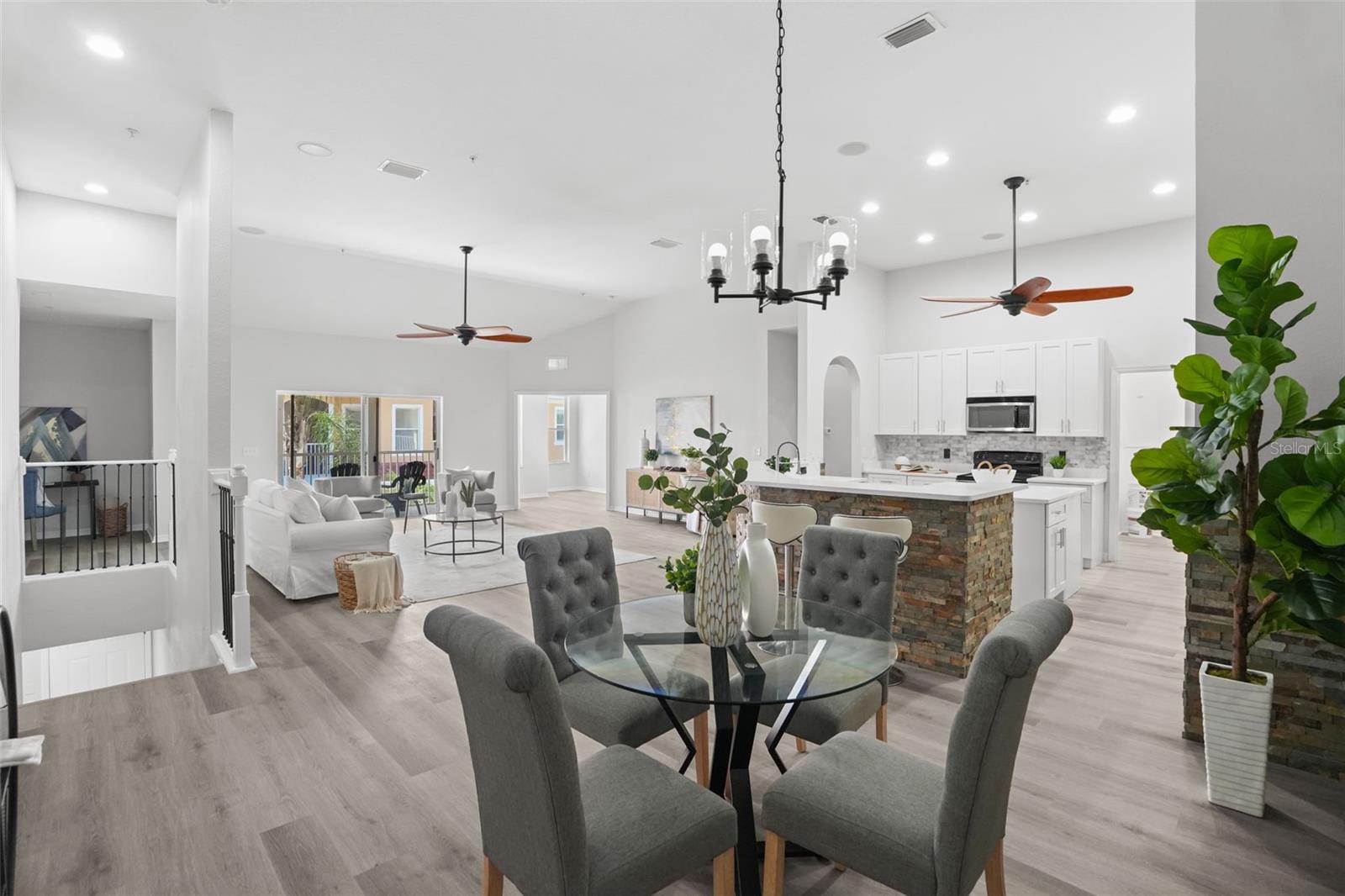 21019 SUNPOINT WAY, #201, Lutz, FL 33558