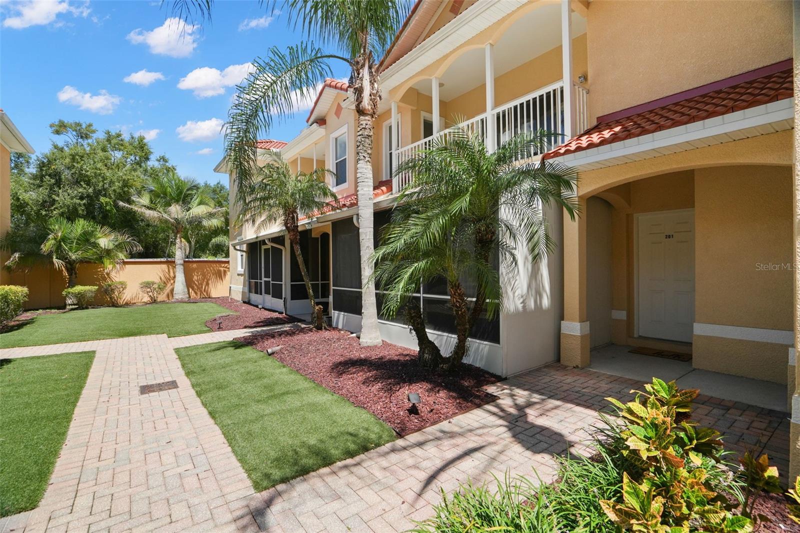 21019 SUNPOINT WAY, #201, Lutz, FL 33558