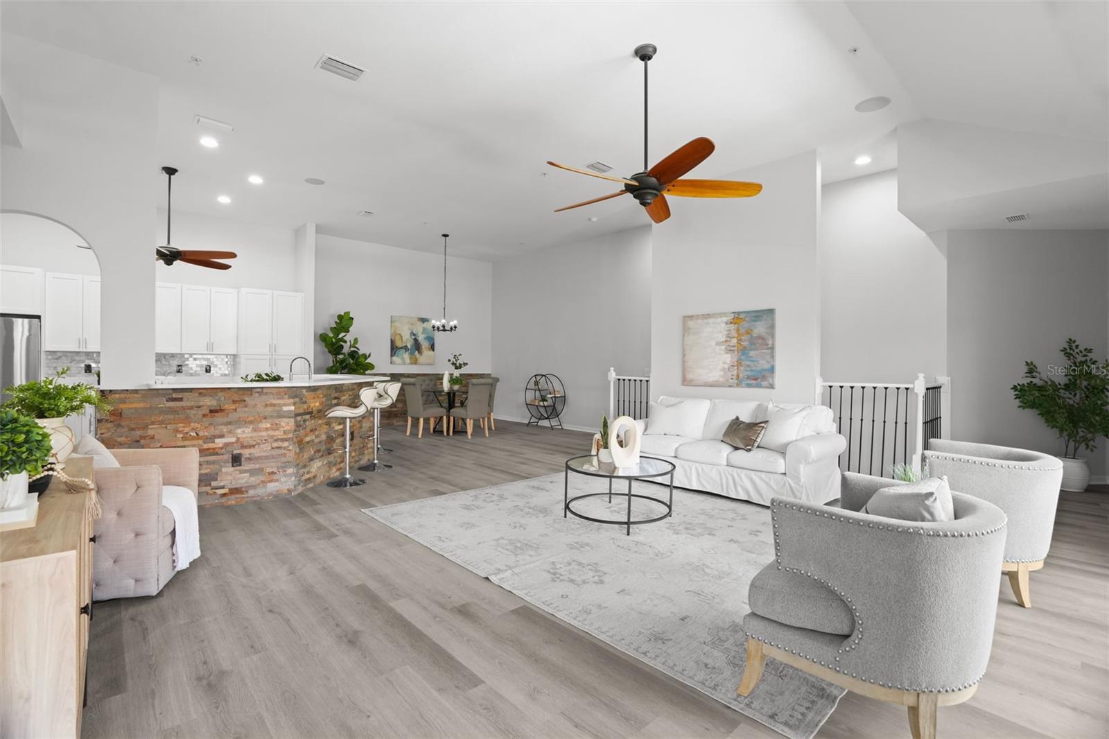 21019 SUNPOINT WAY, #201, Lutz, FL 33558